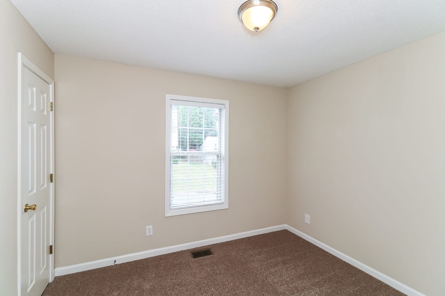 4067 Mount Vernon Dr, Woodstock photo 11