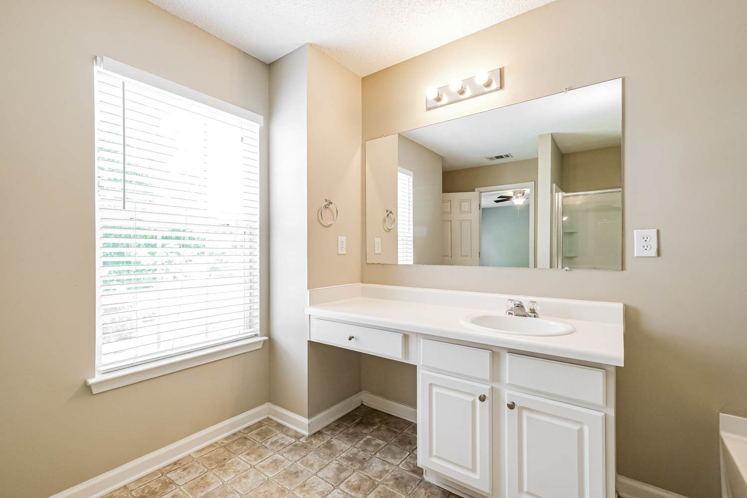407 Windstone Trl, Alpharetta photo 13