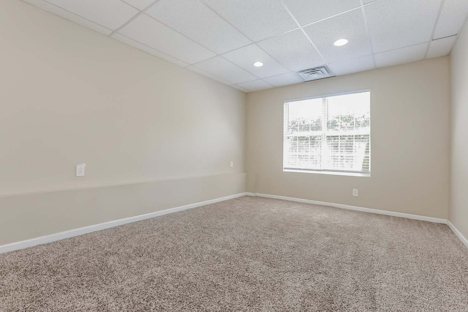 4088 Water Hole Ct, Douglasville photo 11