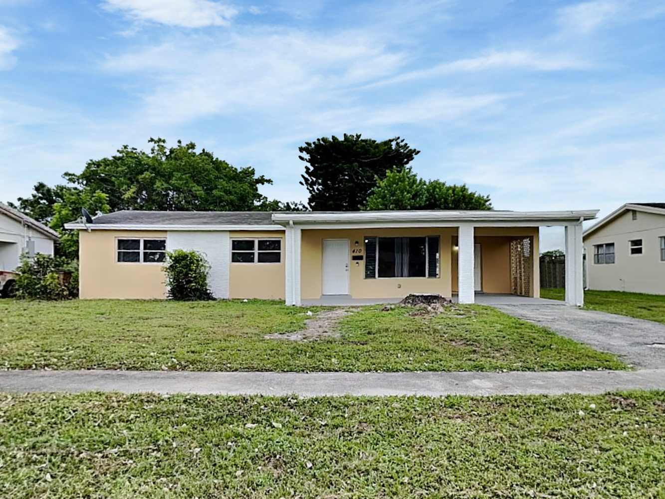 Front of 410 NW 40th St, Pompano Beach, FL