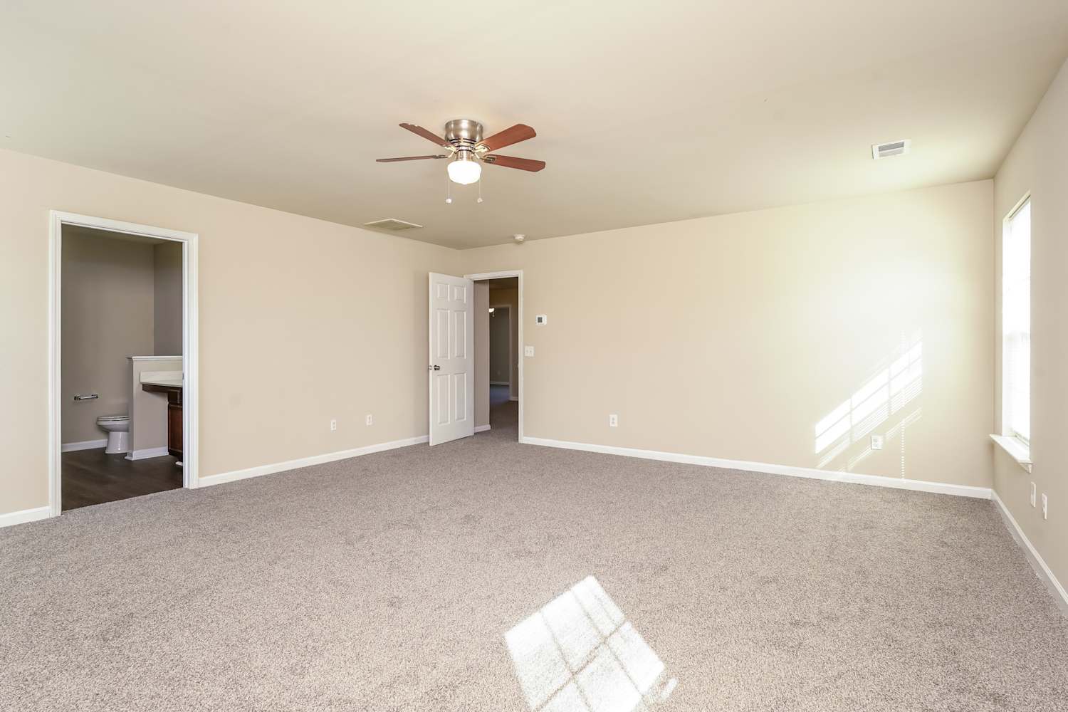 4104 Vershire Ave, Greensboro photo 10