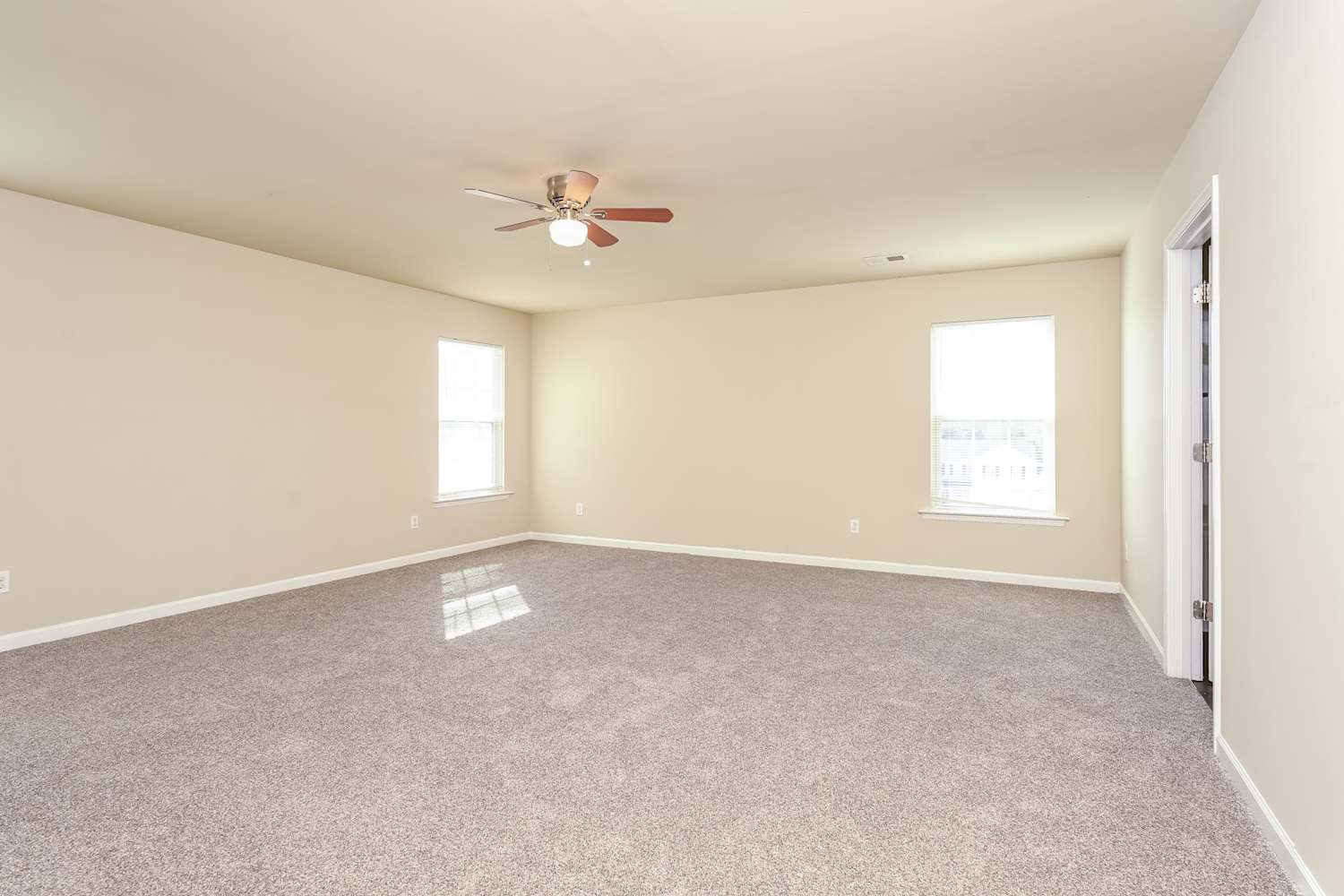 4104 Vershire Ave, Greensboro photo 9
