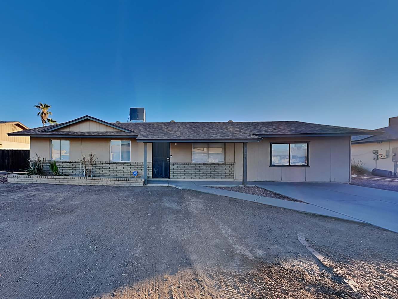 Front of 4107 W Desert Hills Dr, Phoenix, AZ