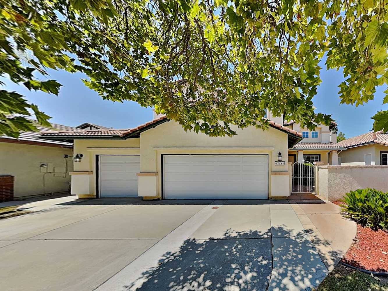Front of 41085 Chaco Canyon Rd, Murrieta, CA