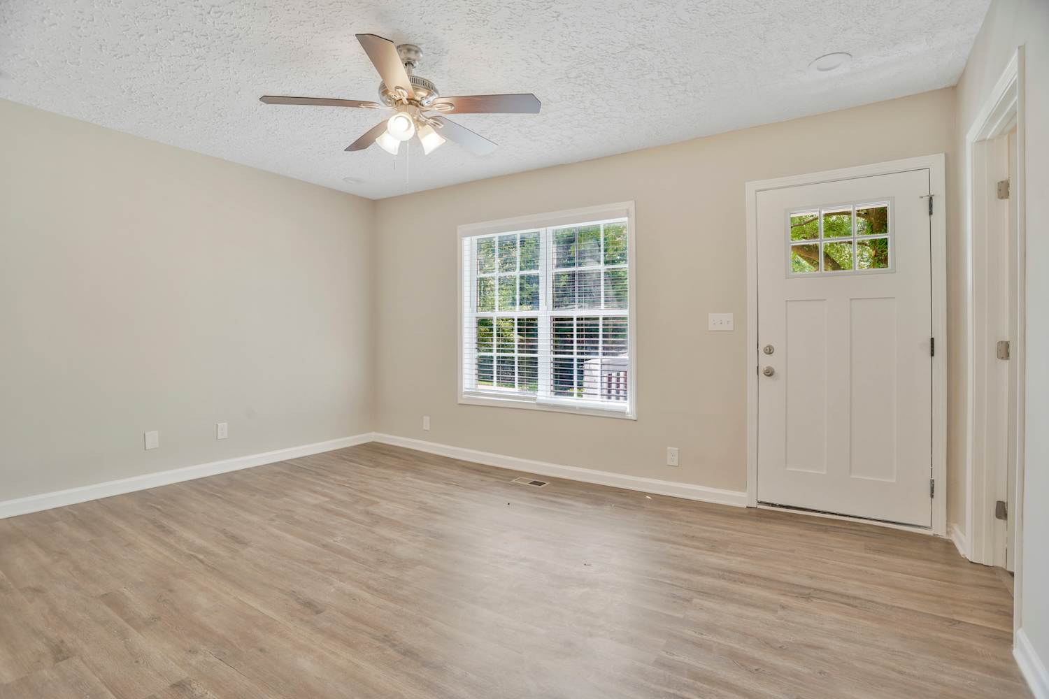 411 Forrest Ridge Dr Nw, Atlanta photo 8