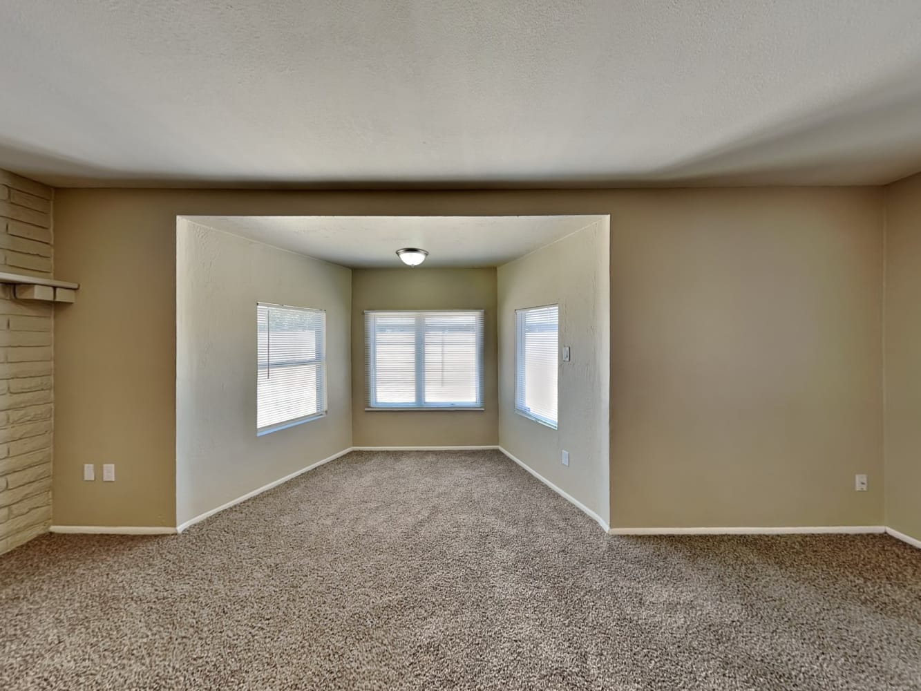 4122 W Echo Ln, Phoenix photo 8