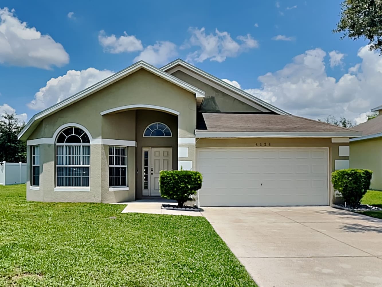 Front of 4124 Sophia Blvd, Winter Haven, FL