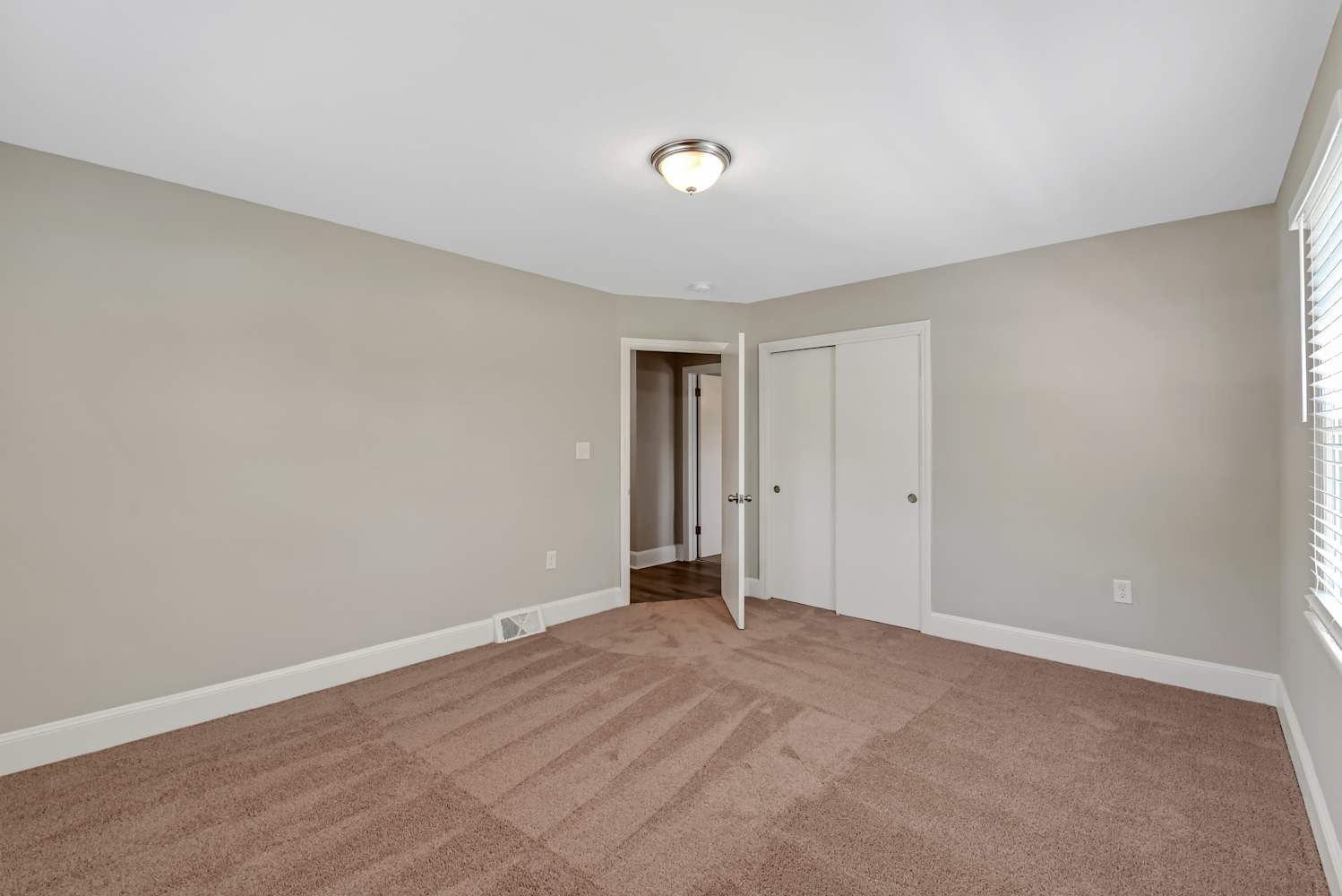 4133 Seaforth Dr, Charlotte photo 15