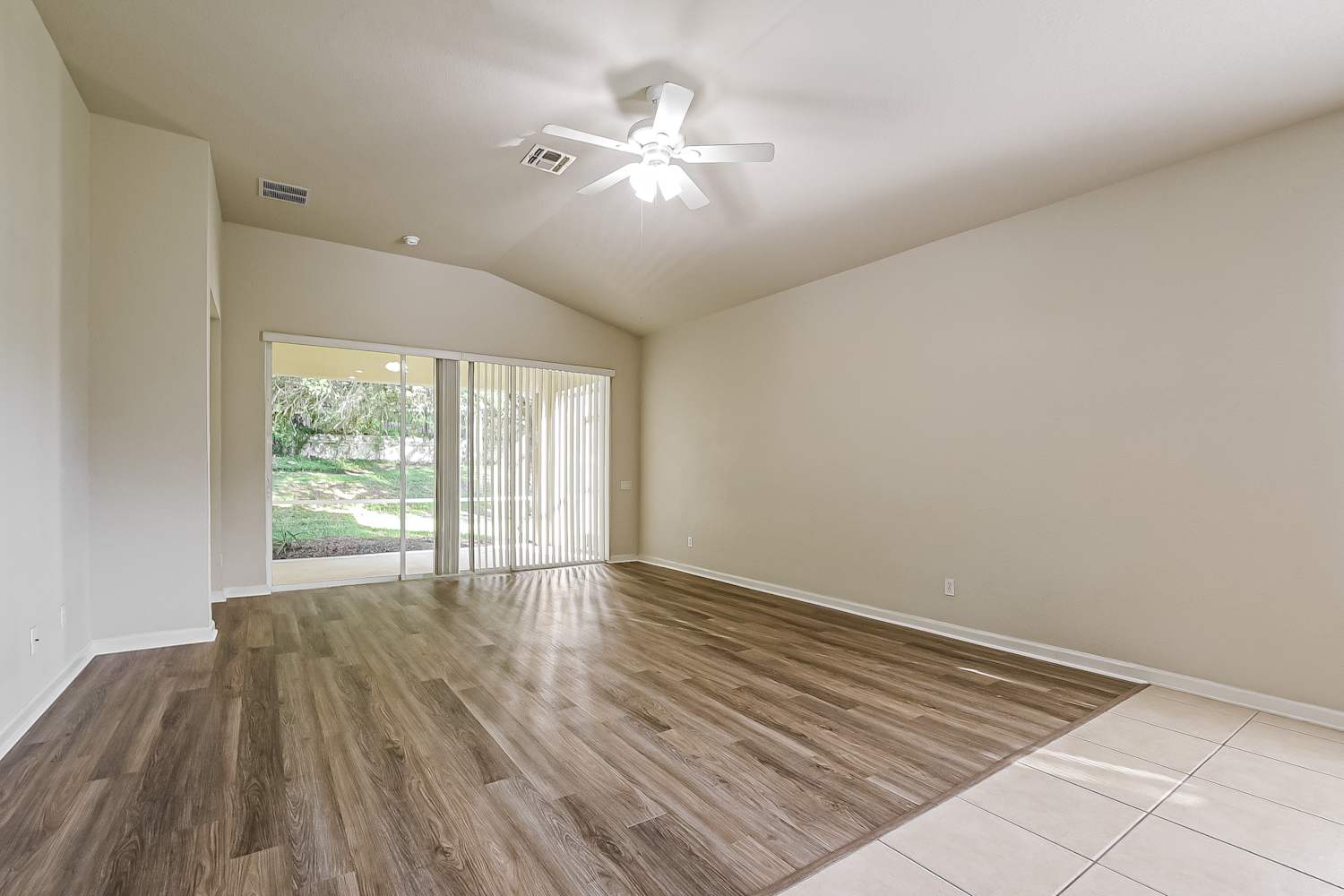 415 Balboa Blvd, Clermont photo 8