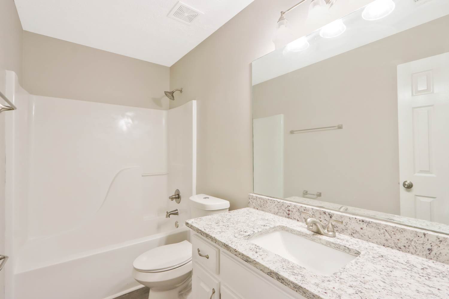 415 Cambridge Way, Covington photo 21