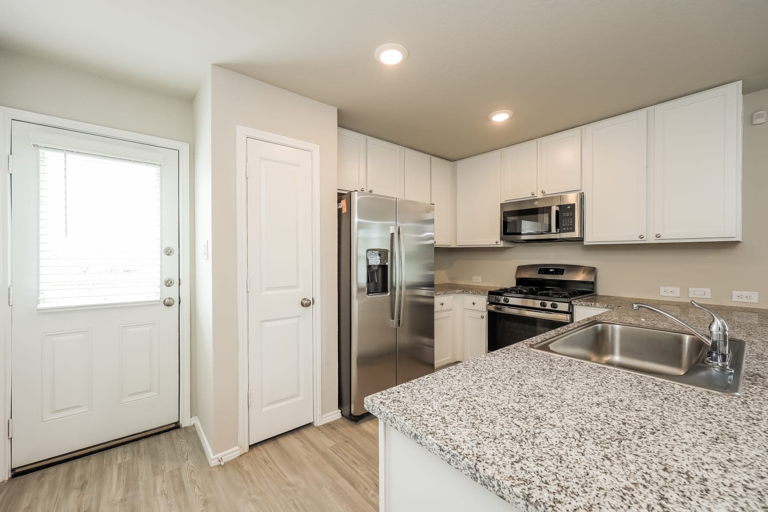 4150 Southton Tarn, San Antonio photo 8