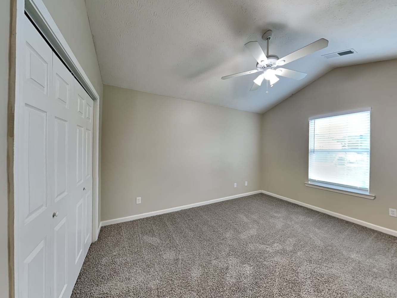 417 Autumn Lake Ct, McDonough photo 6