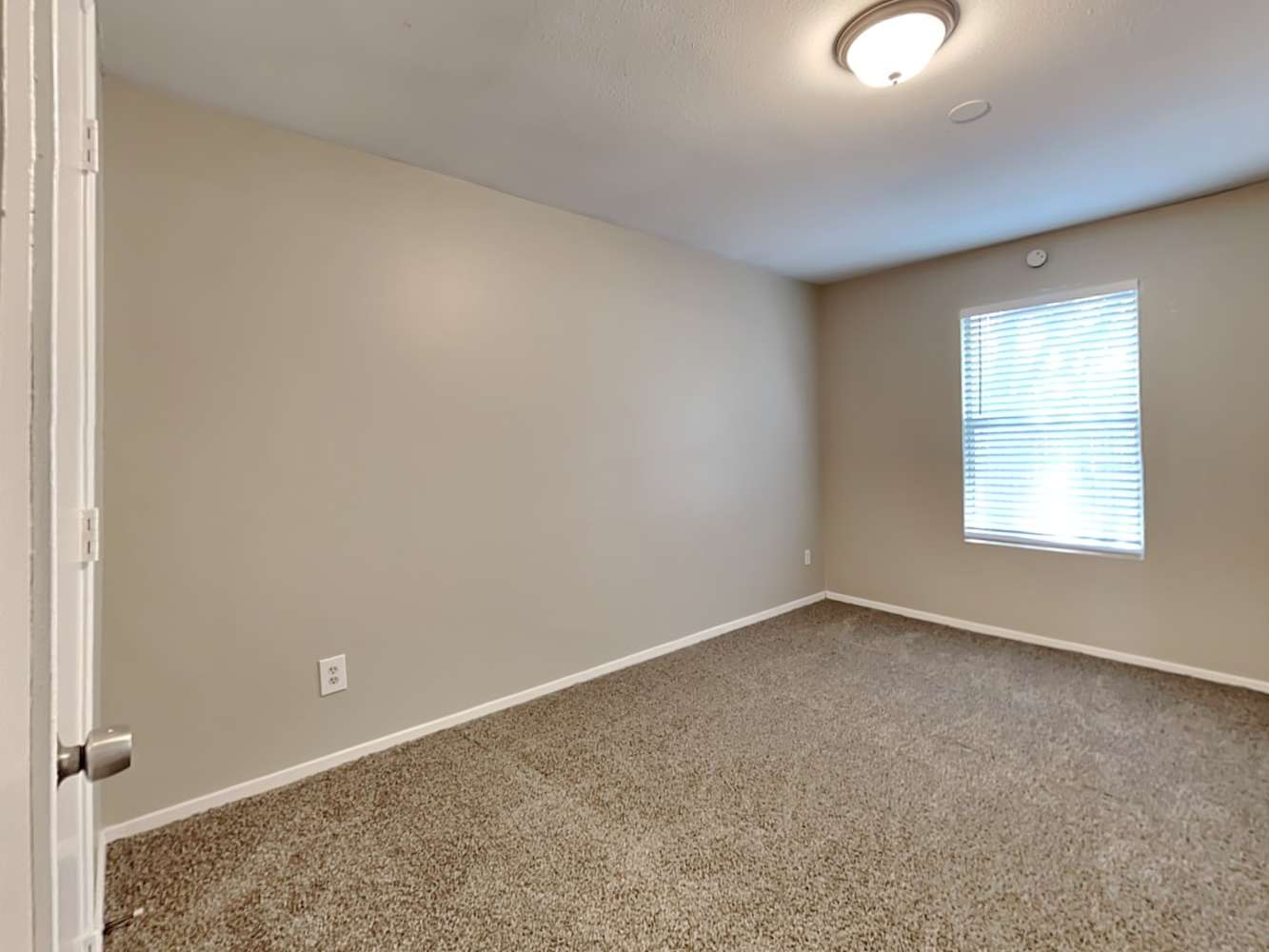 417 Casie Ct, Denton photo 12