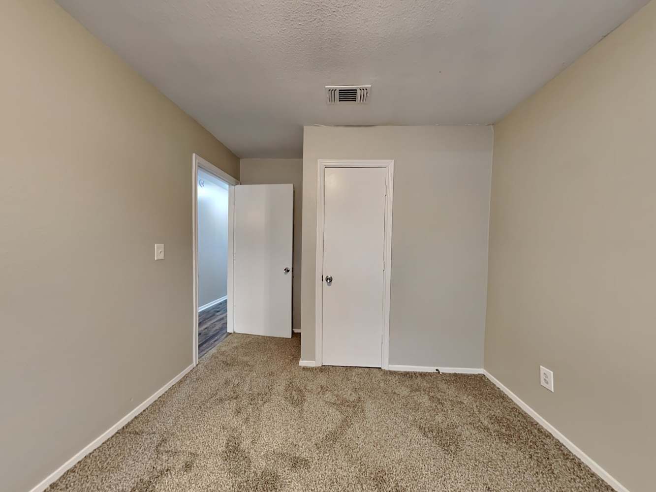 417 Casie Ct, Denton photo 10