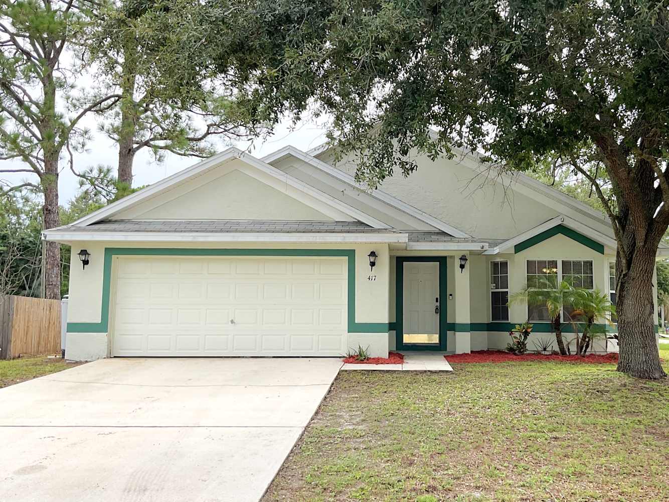 417 Saragassa Ave SW, Palm Bay photo 1
