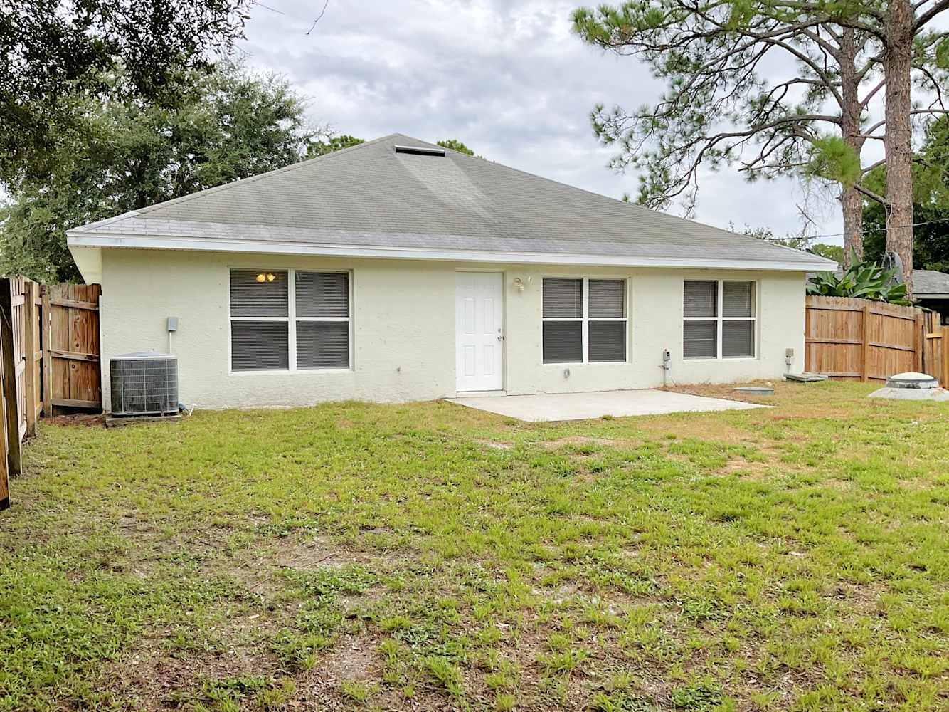 417 Saragassa Ave SW, Palm Bay photo 10