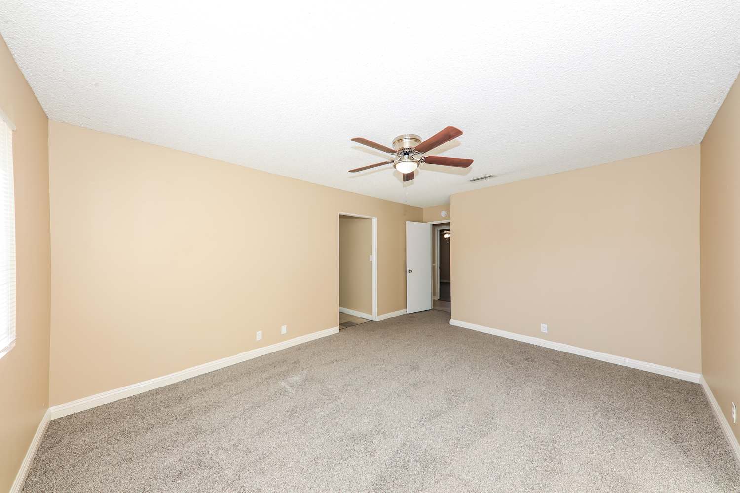 41797 Royal Palm Dr, Hemet photo 9