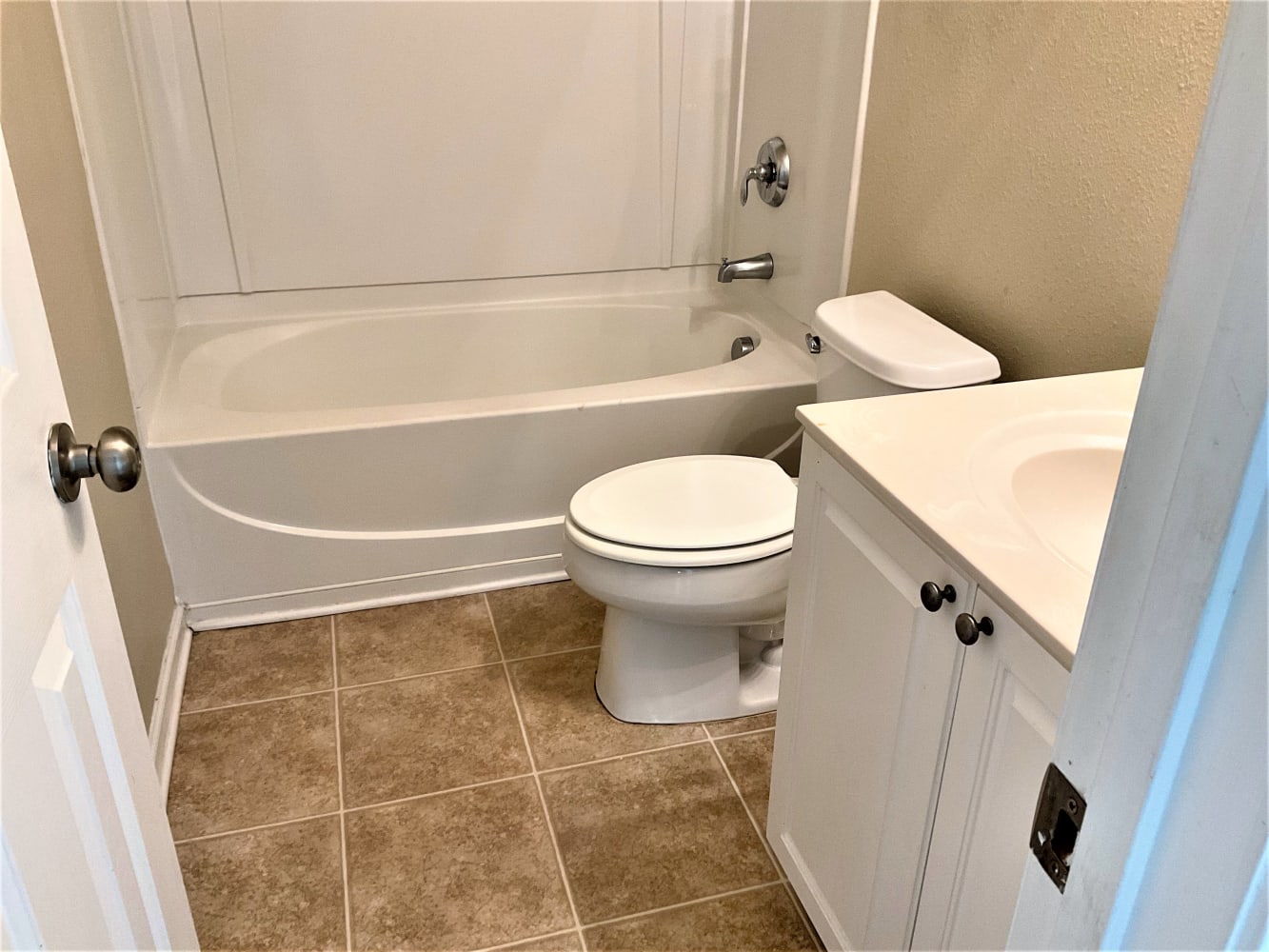 419 Ferrell Ave, Charlotte photo 13