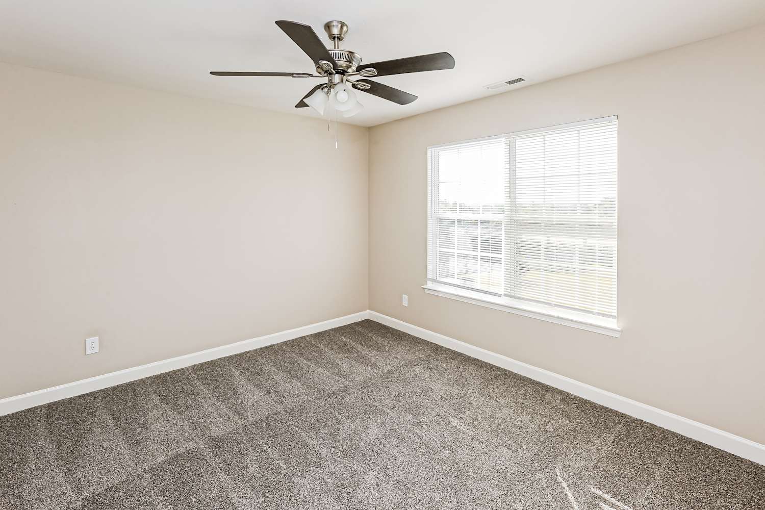 4193 Broadstairs Dr, Concord photo 13