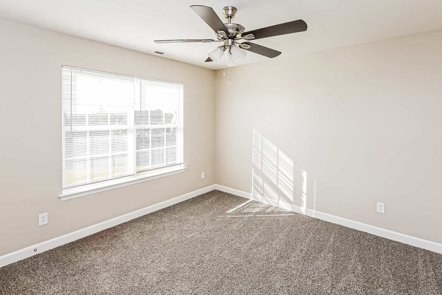 4193 Broadstairs Dr, Concord photo 14