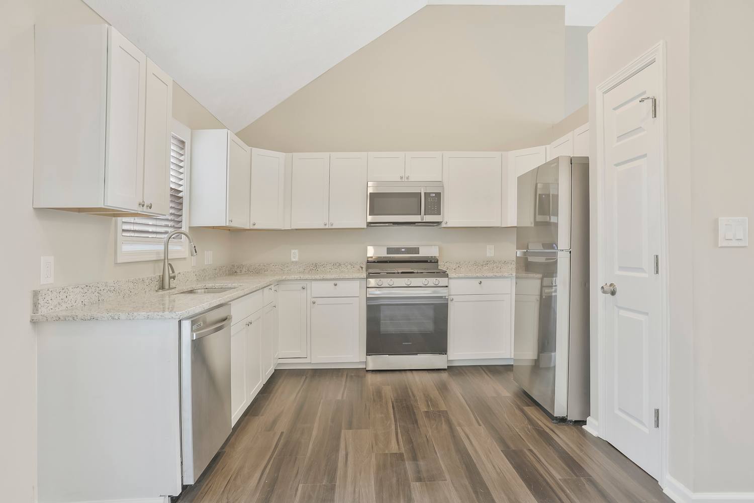 4194 Morningside Cir, Powder Springs photo 6