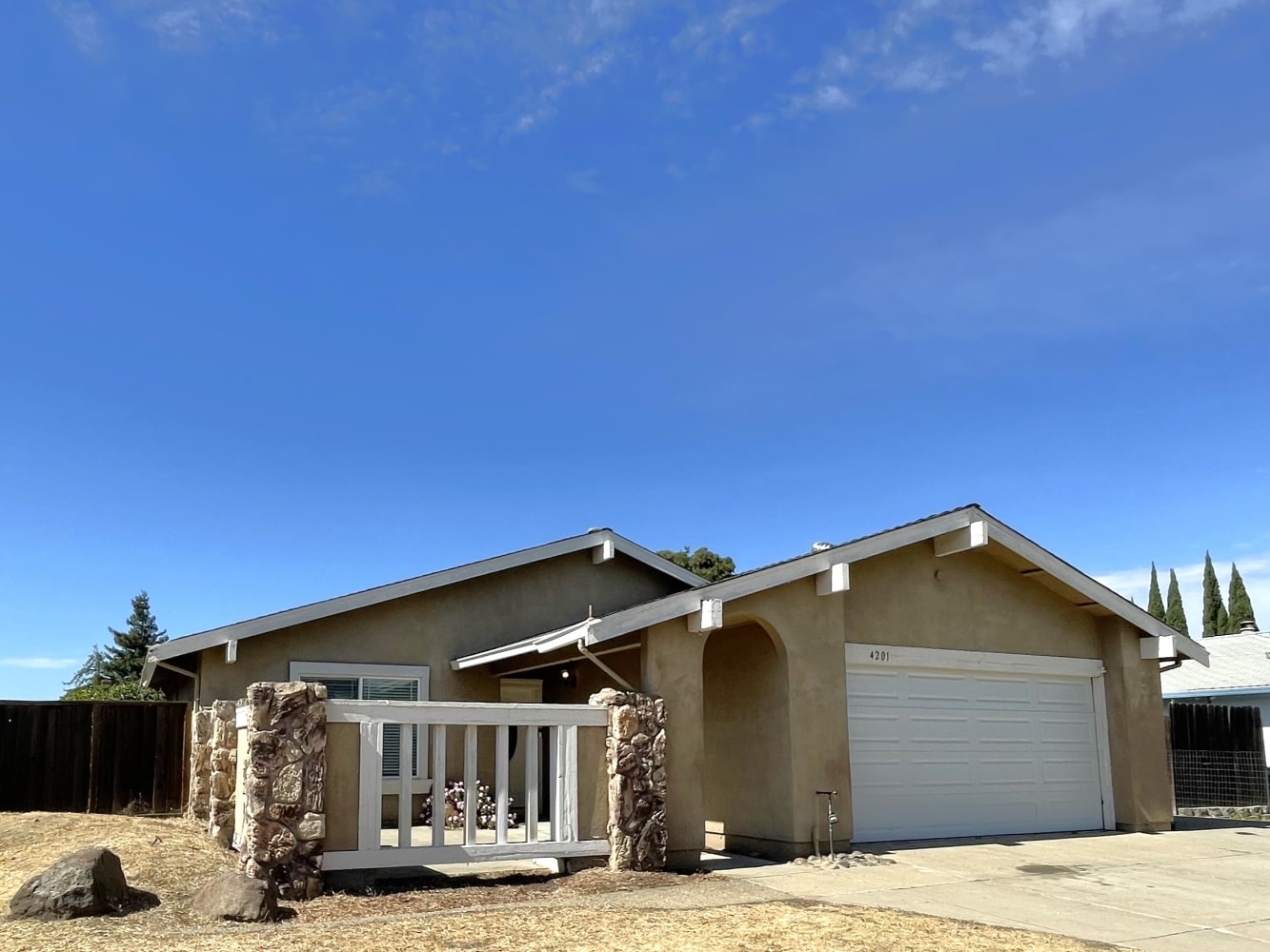 Front of 4201 Salgado Ave, Oakley, CA