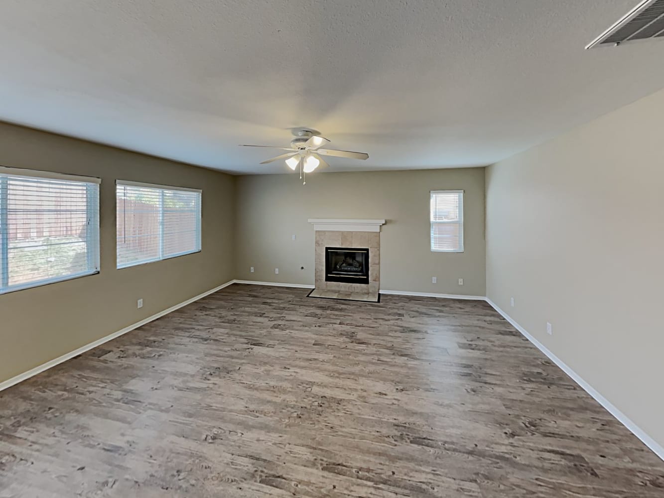42078 Pacific Grove Way, Temecula photo 9
