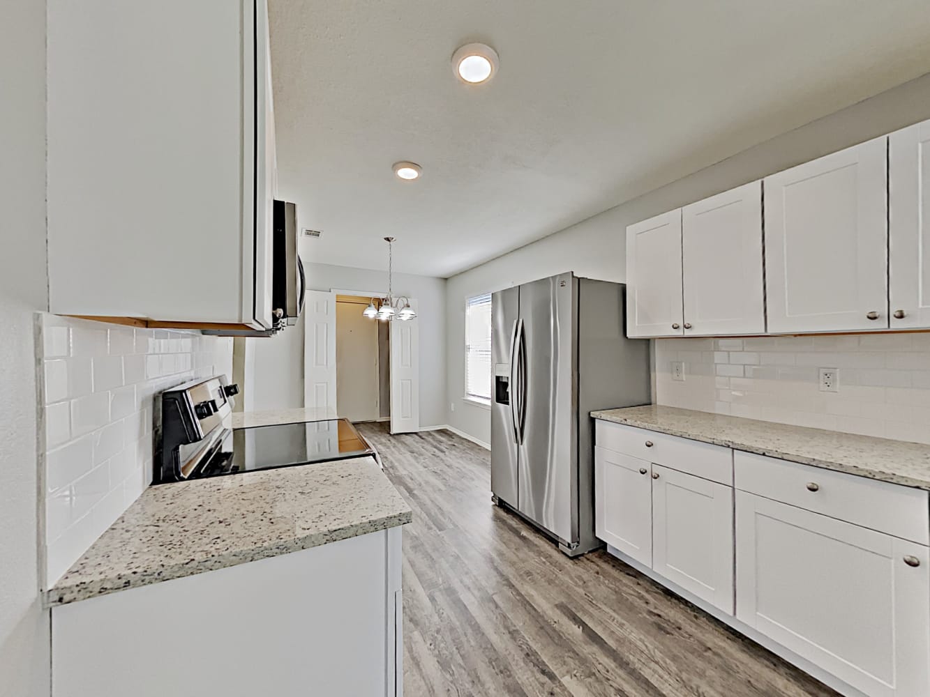 421 Candlestick Trl, Saginaw photo 7