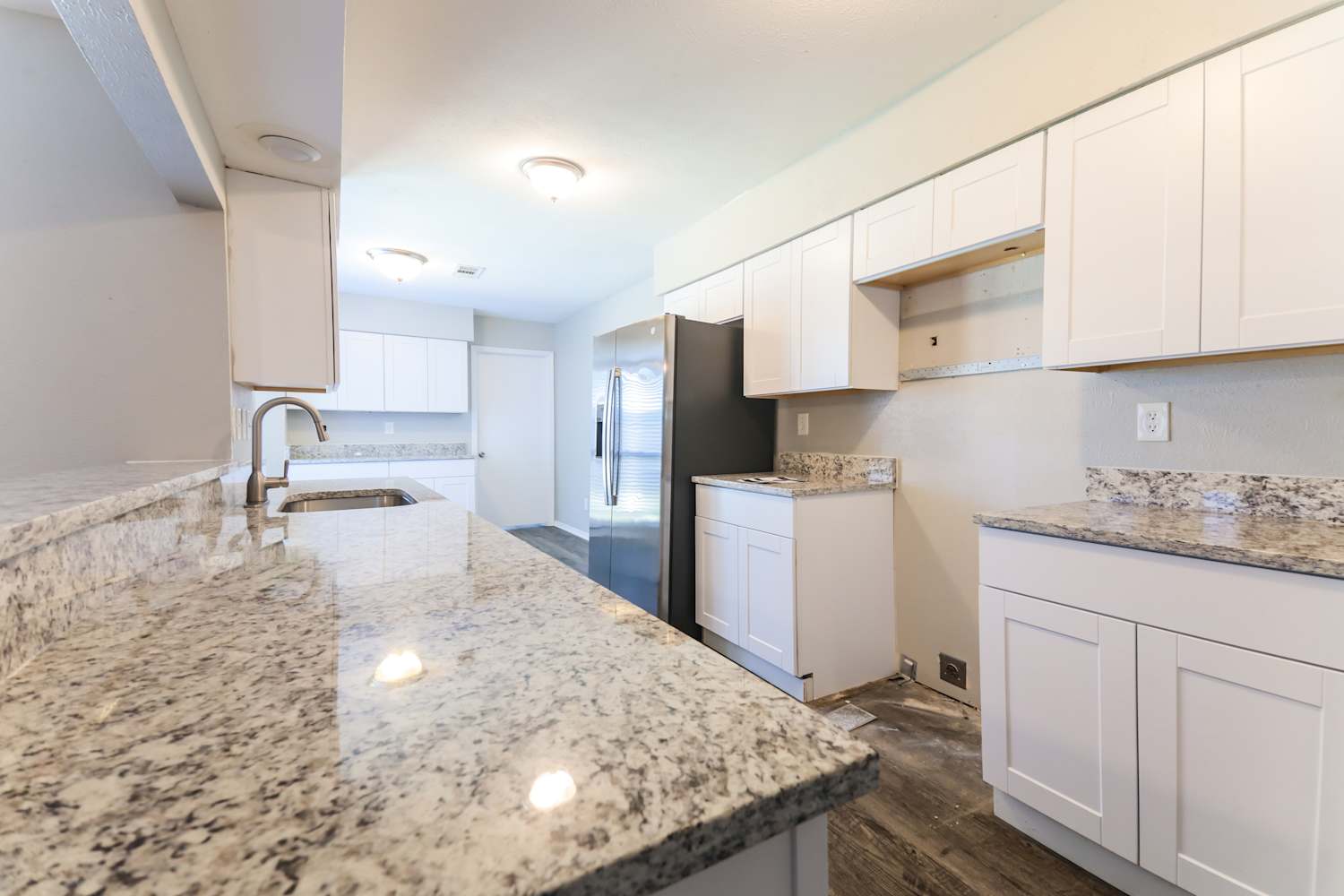 421 Kingsbridge Dr, Garland photo 9