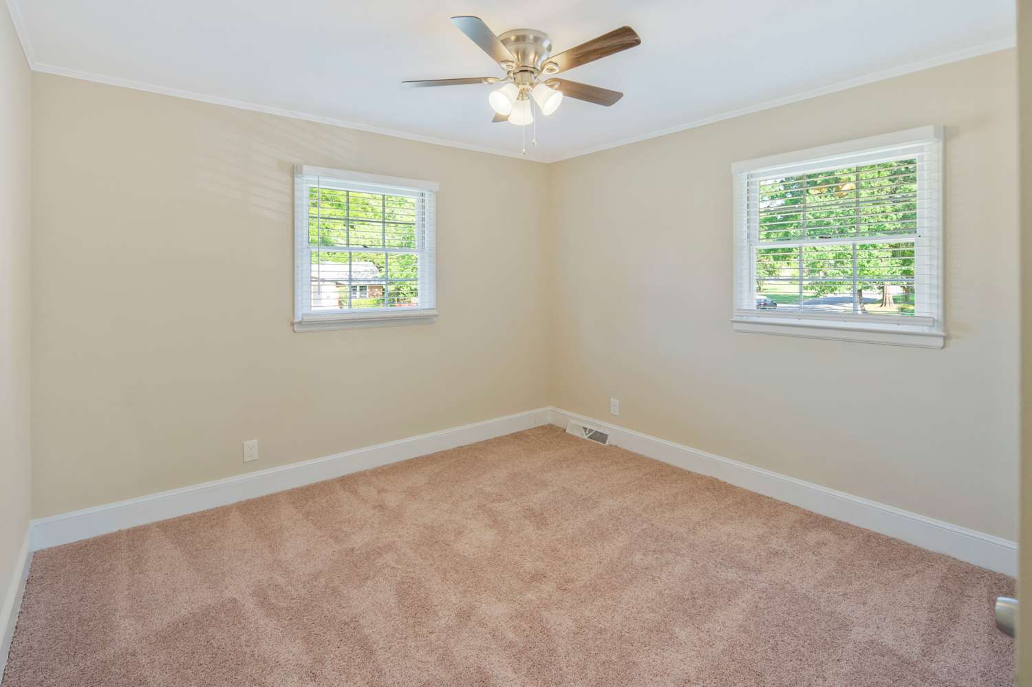 4213 Gladstone Ln, Charlotte photo 18