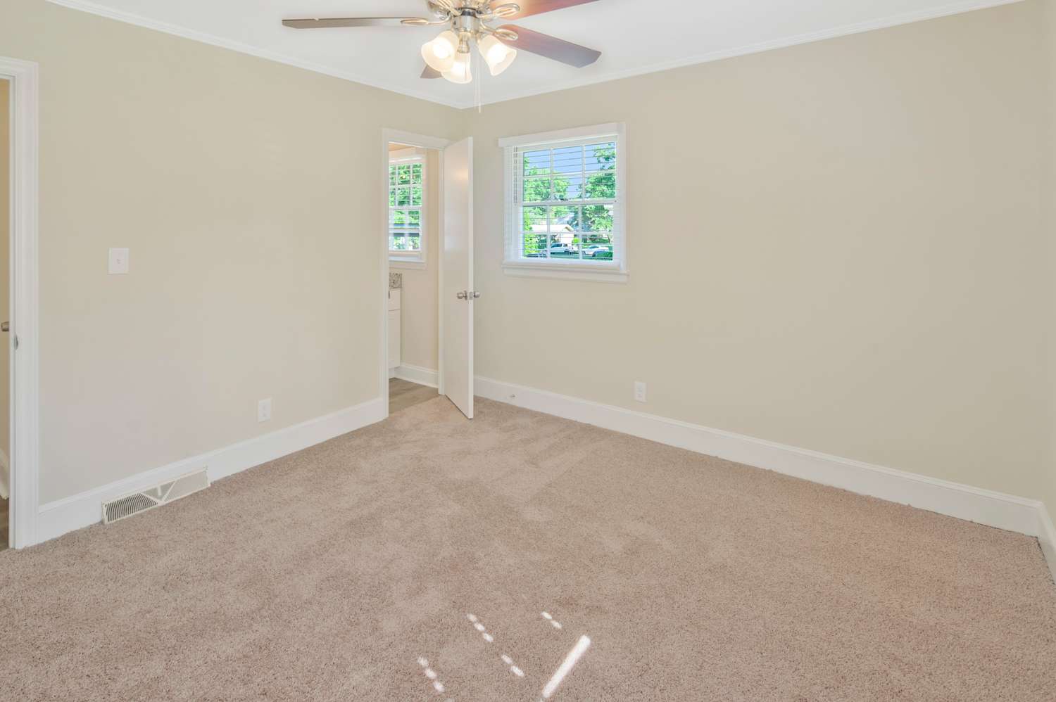 4213 Gladstone Ln, Charlotte photo 20