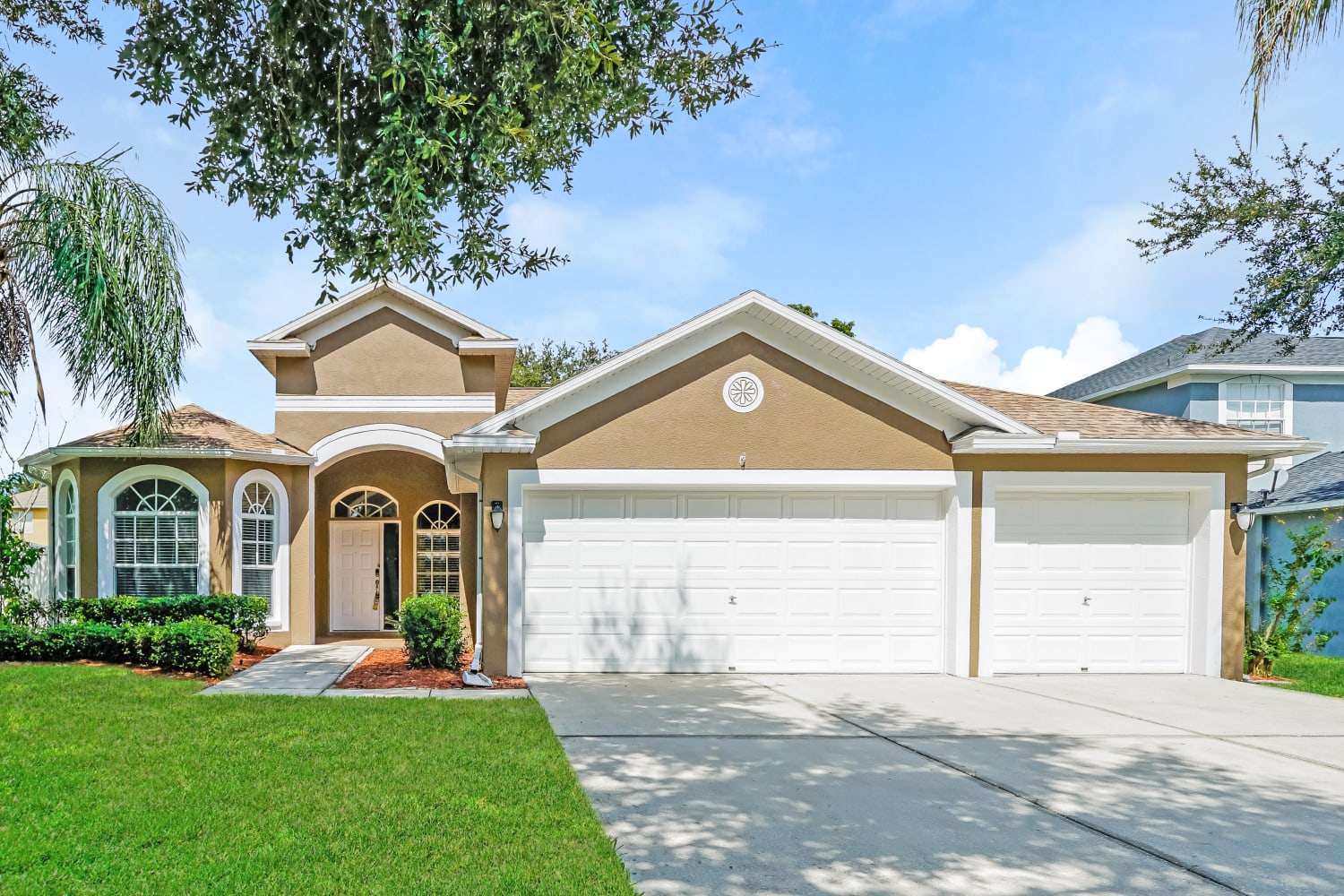 4226 Balington Dr, Valrico photo 1