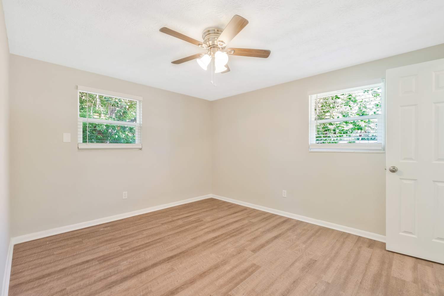 4238 Sabine Dr, Jacksonville photo 16