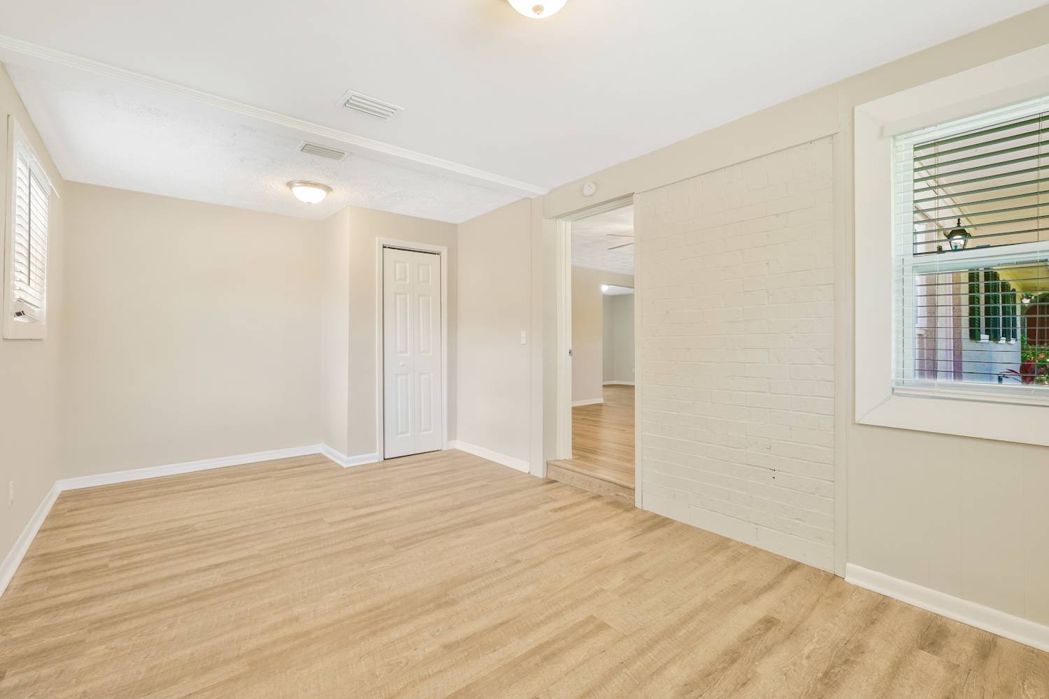 4238 Sabine Dr, Jacksonville photo 11