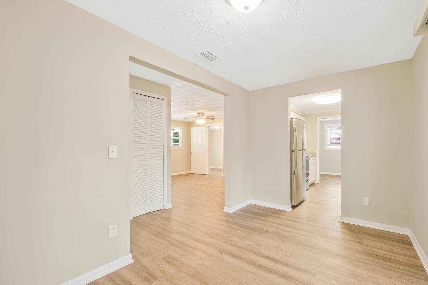 4238 Sabine Dr, Jacksonville photo 12