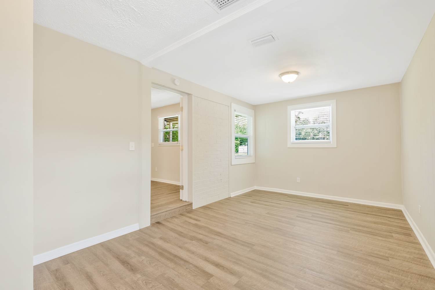 4238 Sabine Dr, Jacksonville photo 7