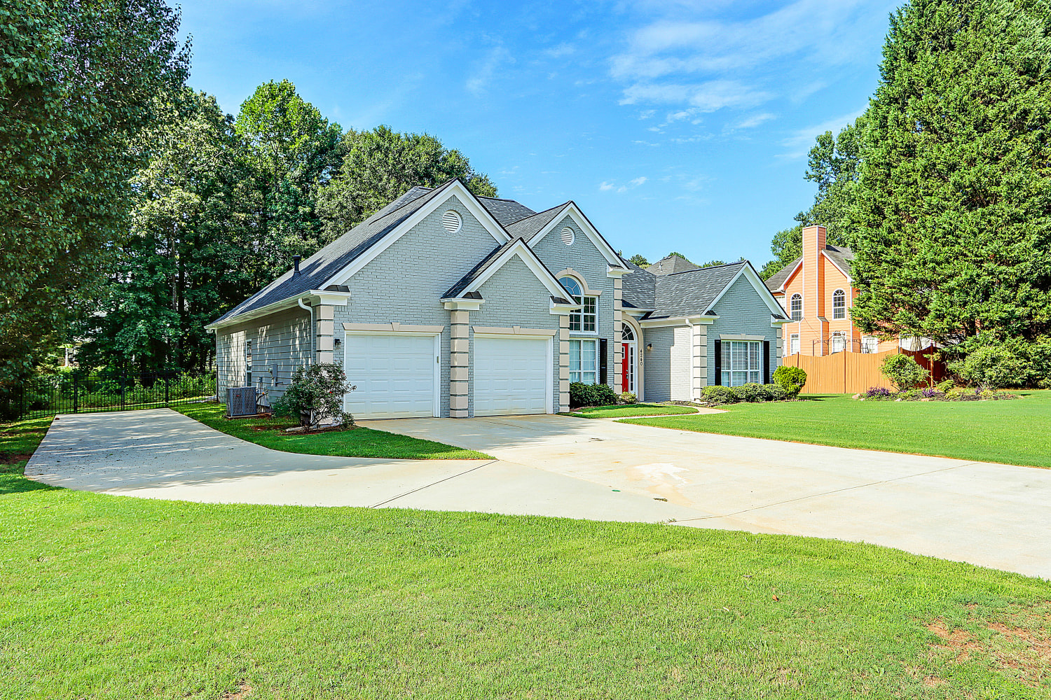 Front of 4240 Autumn Lake Ct, Decatur, GA