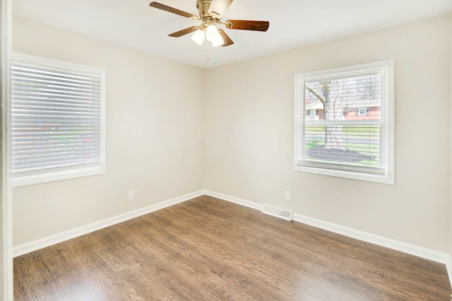 4240 Winedale Ln, Charlotte photo 19