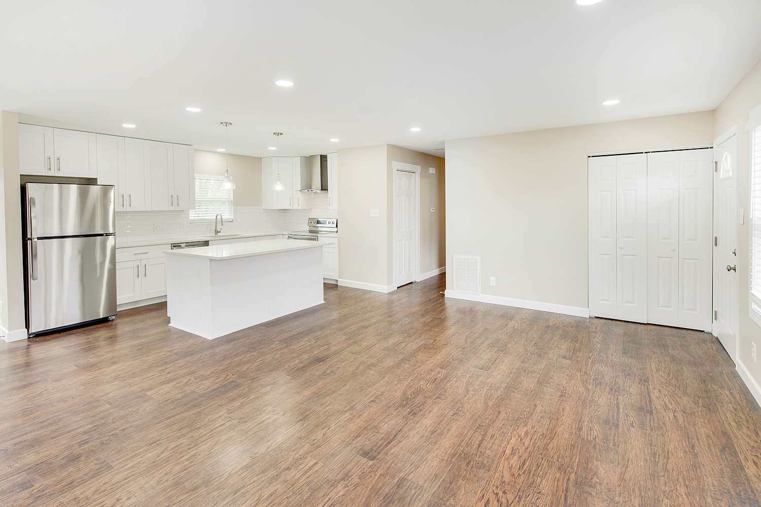 4240 Winedale Ln, Charlotte photo 9