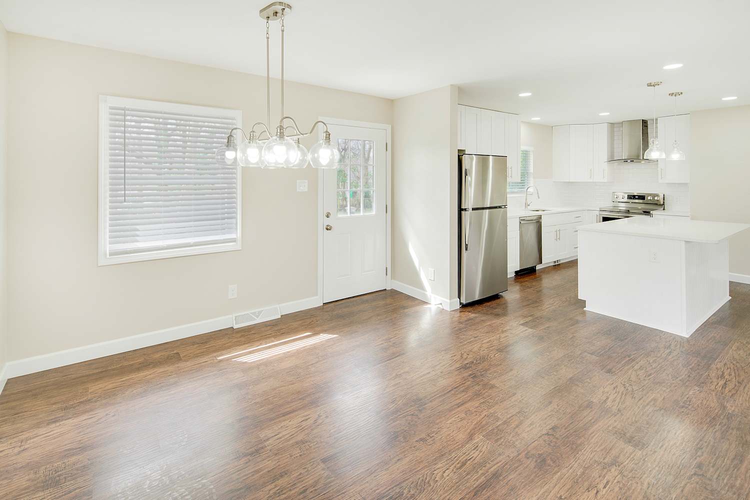 4240 Winedale Ln, Charlotte photo 8