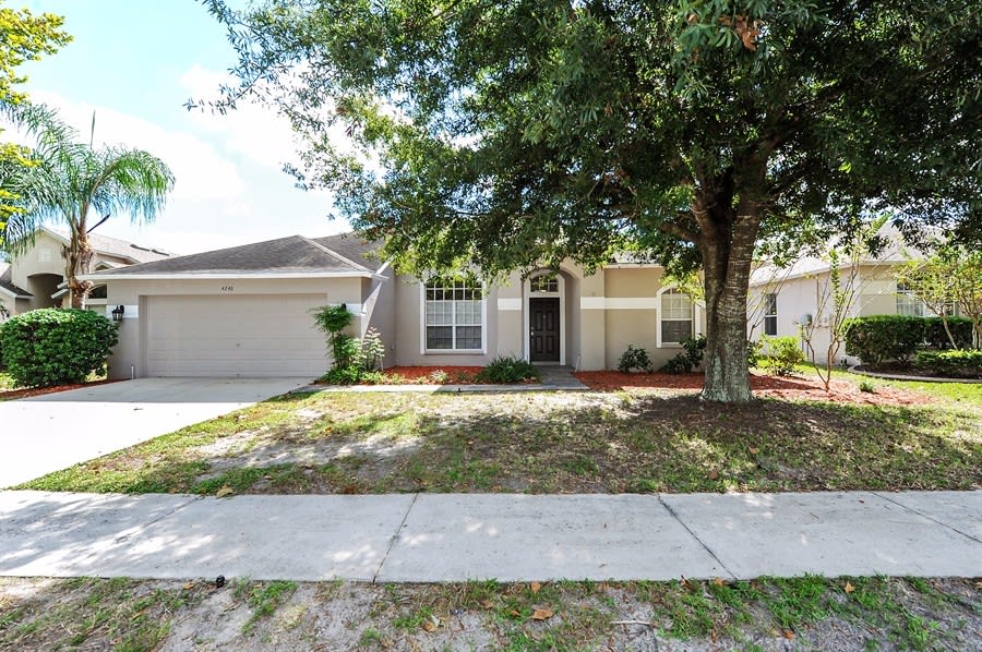 Front of 4246 Whittner Dr, Land O Lakes, FL