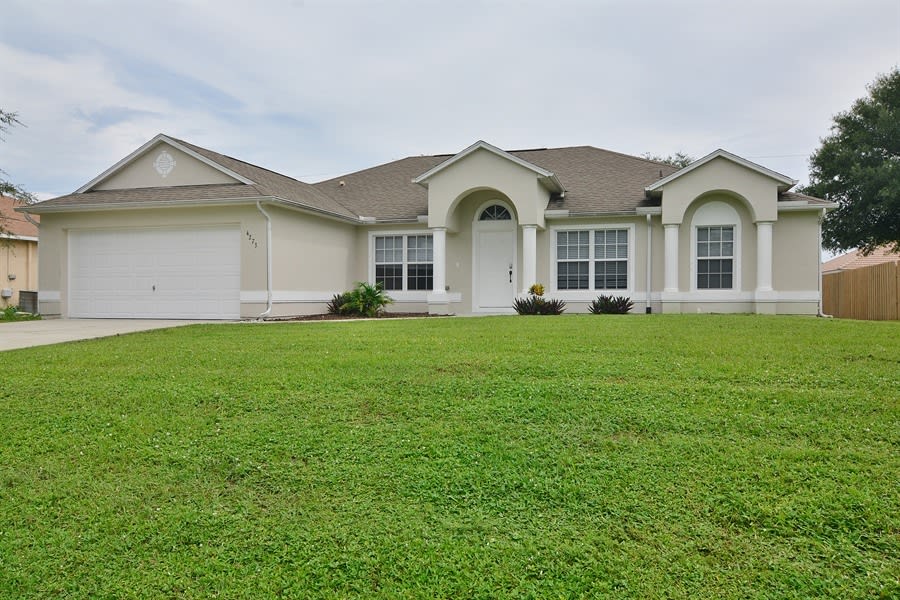 Front of 4273 SW McClellen St, Port Saint Lucie, FL