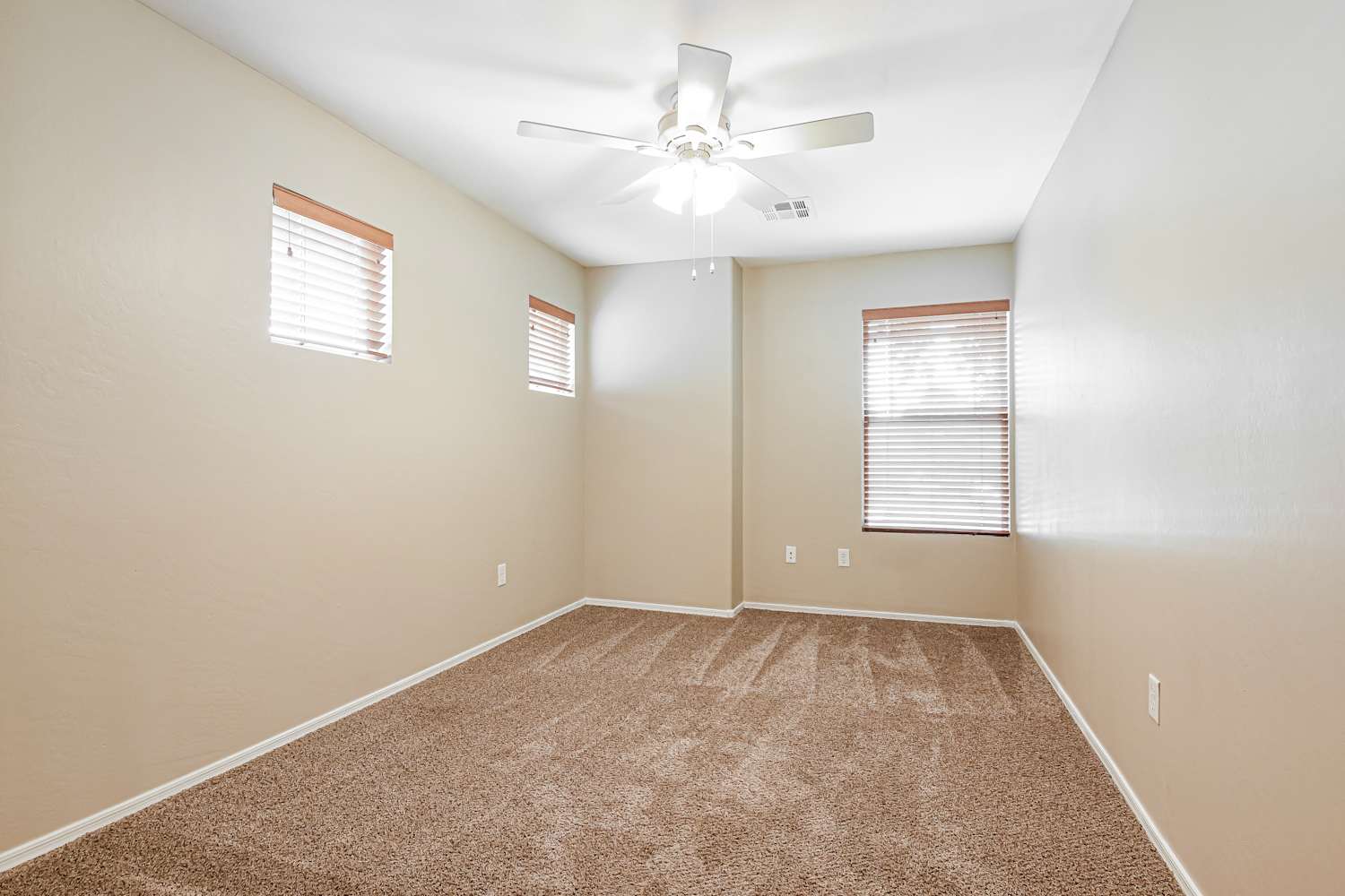 4283 E Baylor Ln, Gilbert photo 14