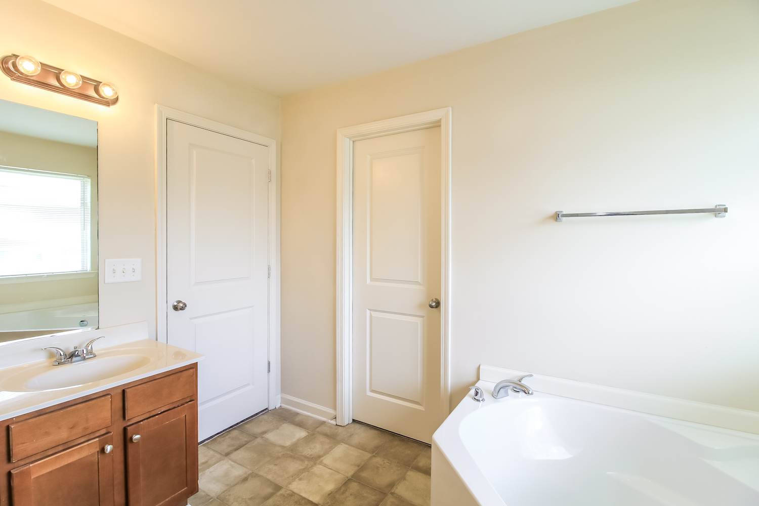 4291 Henry Ridge Ct, Loganville photo 14