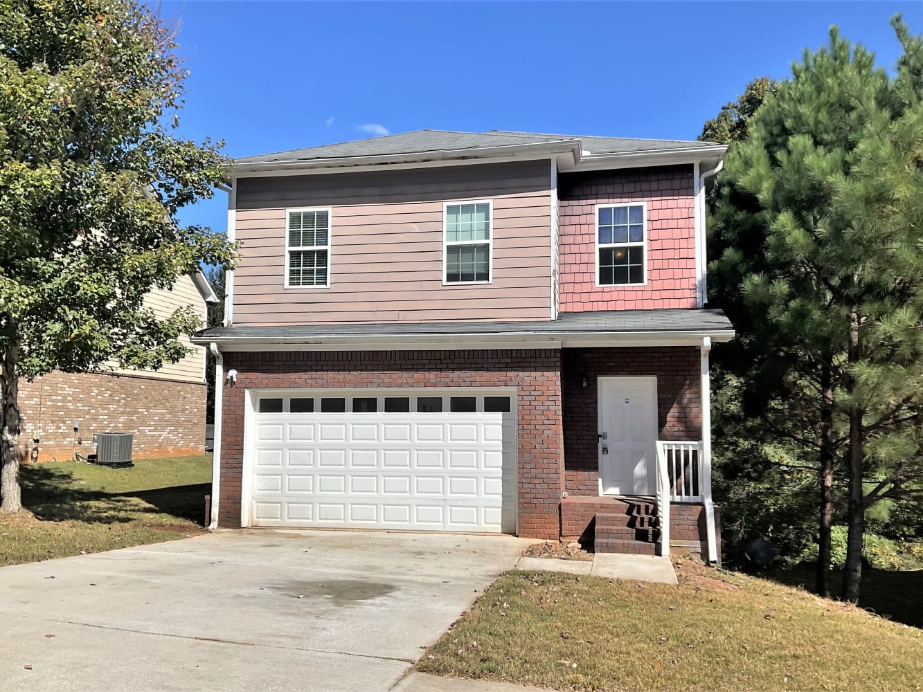 Front of 4292 Traipse Path, Ellenwood, GA