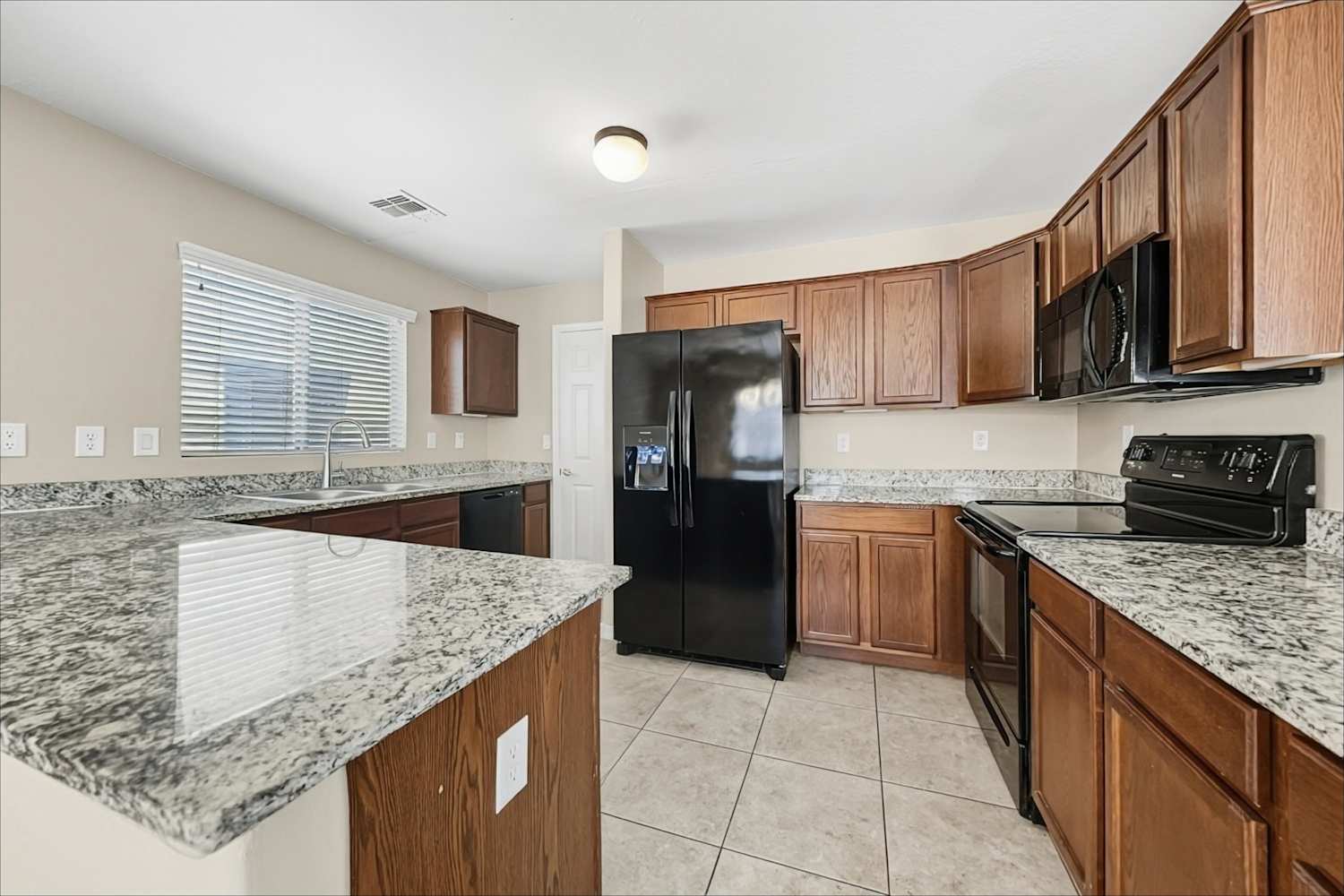 42939 W Jeremy St, Maricopa photo 11