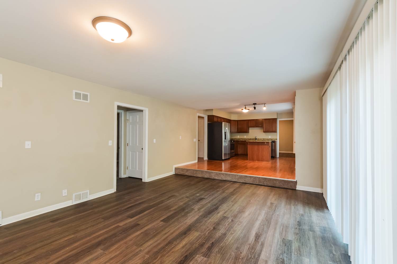 42W174 Timber Trl, Saint Charles photo 9
