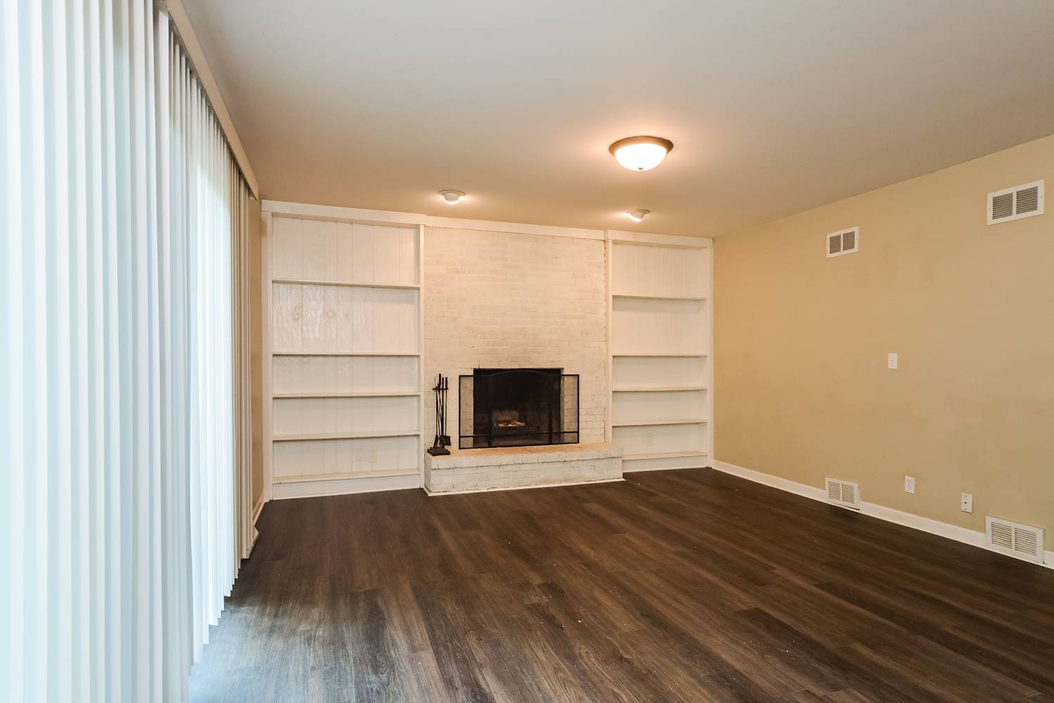 42W174 Timber Trl, Saint Charles photo 10