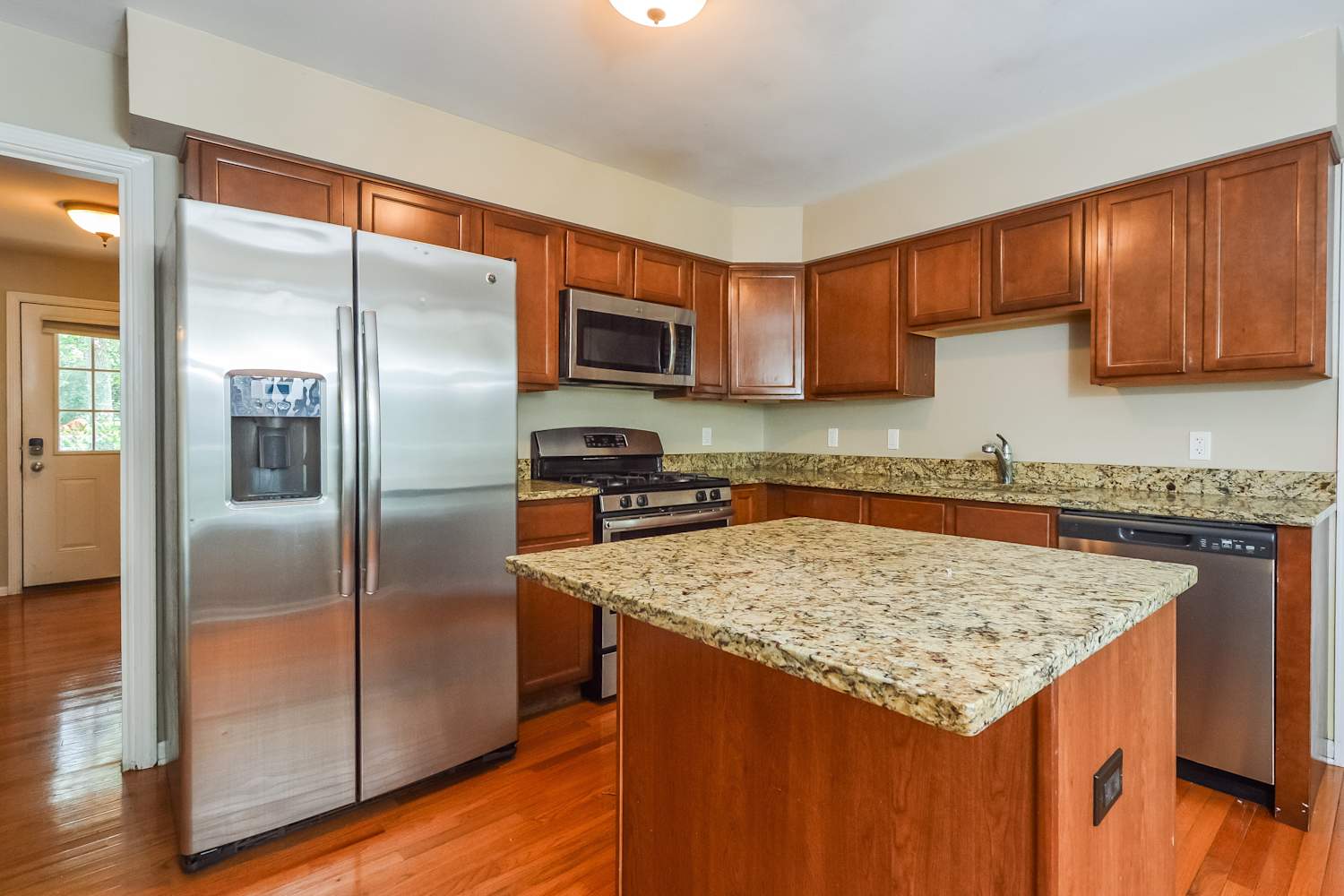 42W174 Timber Trl, Saint Charles photo 8