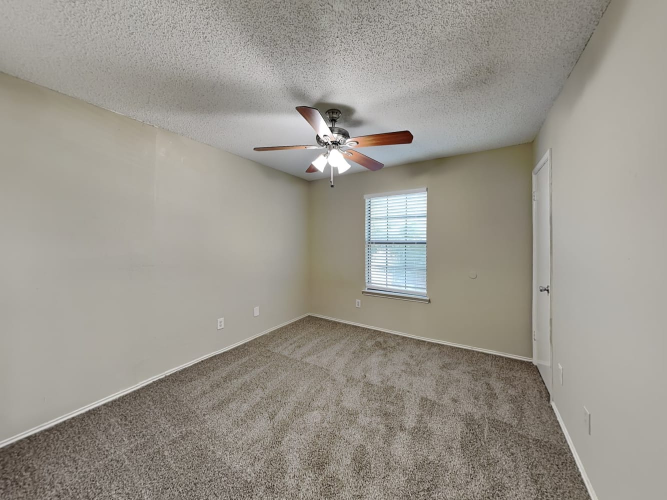 4317 Saugus Dr, Grand Prairie photo 13